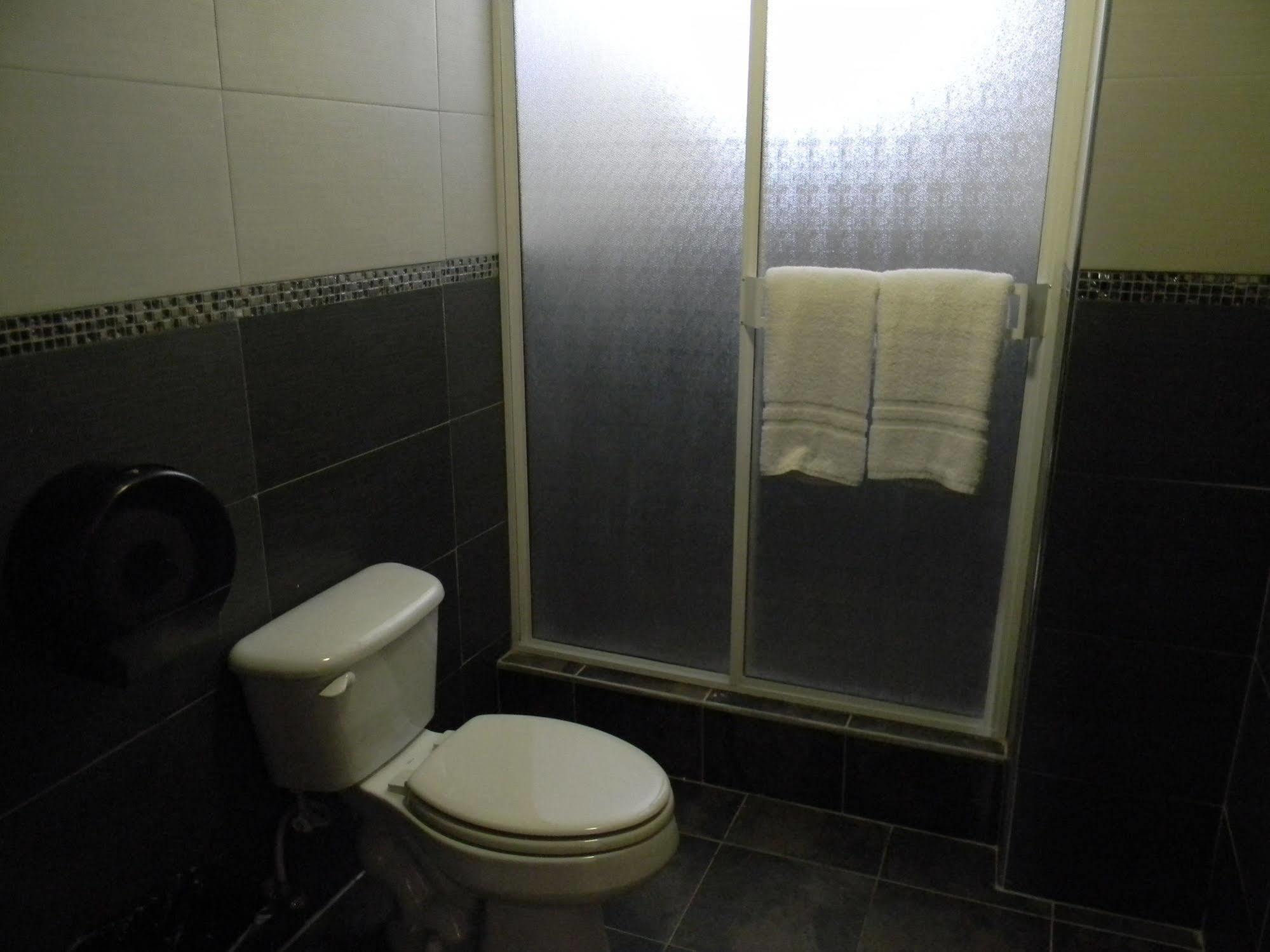 Hotel Plaza Hermosa Tijuana Bagian luar foto