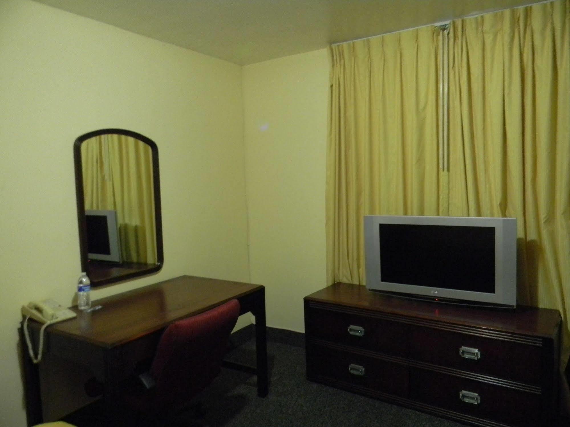 Hotel Plaza Hermosa Tijuana Bagian luar foto